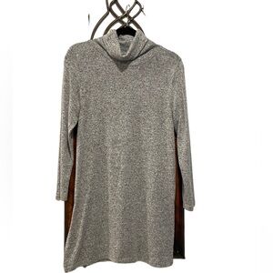 Old Navy Women’s Tunic Sweater Size Medium